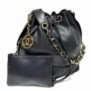 Pre-owned Fabric shoulder-bags Chanel Vintage , Black , Dames