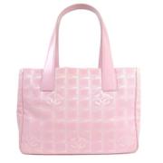 Pre-owned Nylon shoulder-bags Chanel Vintage , Pink , Dames