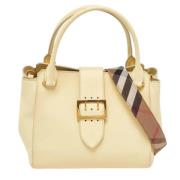 Pre-owned Leather handbags Burberry Vintage , Yellow , Dames