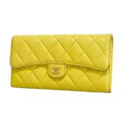 Pre-owned Leather wallets Chanel Vintage , Yellow , Dames