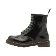 The Clash Army Green Laarzen Dr. Martens , Green , Heren