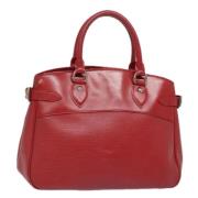 Pre-owned Leather handbags Louis Vuitton Vintage , Red , Dames