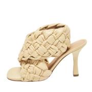 Pre-owned Fabric sandals Bottega Veneta Vintage , Beige , Dames