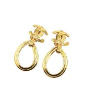 Pre-owned Metal earrings Chanel Vintage , Yellow , Dames