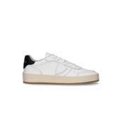 Mooie Zachte Leren Sneaker met Perforaties Philippe Model , White , He...