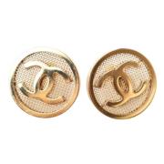 Pre-owned Metal earrings Chanel Vintage , Yellow , Dames