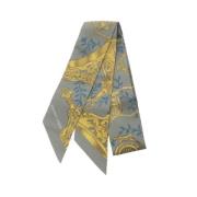 Pre-owned Silk scarves Hermès Vintage , Multicolor , Dames