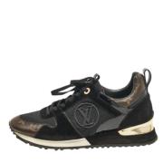 Pre-owned Coated canvas sneakers Louis Vuitton Vintage , Black , Dames