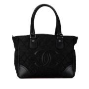 Pre-owned Nylon shoulder-bags Chanel Vintage , Black , Dames