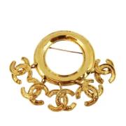 Pre-owned Metal brooches Chanel Vintage , Yellow , Dames