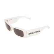 Stijlvolle zonnebril voor je look Balenciaga , White , Unisex