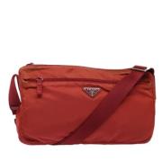 Pre-owned Nylon shoulder-bags Prada Vintage , Red , Dames