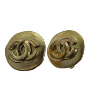 Pre-owned Metal earrings Chanel Vintage , Yellow , Dames