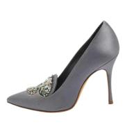 Pre-owned Satin heels Manolo Blahnik Pre-owned , Gray , Dames