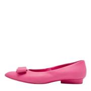 Pre-owned Leather flats Salvatore Ferragamo Pre-owned , Pink , Dames