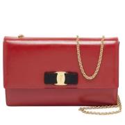 Pre-owned Leather shoulder-bags Salvatore Ferragamo Pre-owned , Red , ...