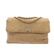 Pre-owned Suede chanel-bags Chanel Vintage , Beige , Dames