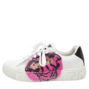 Pre-owned Leather sneakers Versace Pre-owned , White , Dames