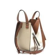 Pre-owned Leather shoulder-bags Loewe Pre-owned , Beige , Dames