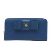 Pre-owned Leather wallets Prada Vintage , Blue , Dames