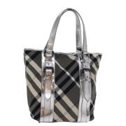 Pre-owned Nylon shoulder-bags Burberry Vintage , Gray , Dames