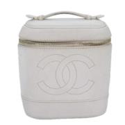 Pre-owned Leather clutches Chanel Vintage , White , Dames