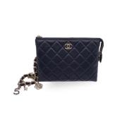 Pre-owned Leather clutches Chanel Vintage , Black , Dames