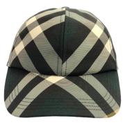 Pre-owned Fabric hats Burberry Vintage , Green , Dames