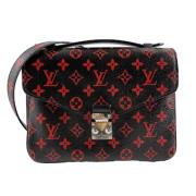 Pre-owned Leather crossbody-bags Louis Vuitton Vintage , Black , Dames