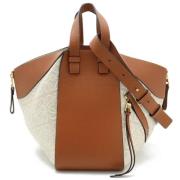 Pre-owned Leather handbags Loewe Pre-owned , Beige , Dames