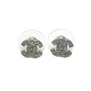 Pre-owned Metal earrings Chanel Vintage , Gray , Dames