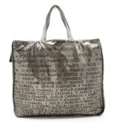 Pre-owned Canvas handbags Chanel Vintage , Gray , Dames