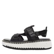 Pre-owned Fabric sandals Chloé Pre-owned , Black , Dames