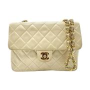 Pre-owned Leather chanel-bags Chanel Vintage , Beige , Dames