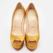 Pre-owned Satin heels Christian Louboutin Pre-owned , Yellow , Dames