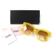 Pre-owned Fabric sunglasses Fendi Vintage , Yellow , Dames