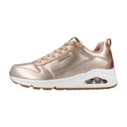 Metallic Sneakers voor een stijlvolle look Skechers , Pink , Dames