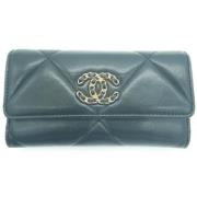 Pre-owned Leather wallets Chanel Vintage , Green , Dames