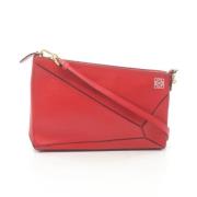 Pre-owned Leather shoulder-bags Loewe Pre-owned , Red , Dames