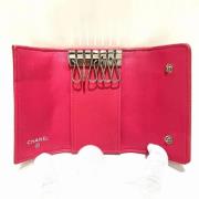 Pre-owned Leather key-holders Chanel Vintage , Pink , Dames