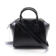 Pre-owned Leather handbags Givenchy Pre-owned , Black , Dames