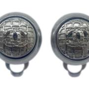 Pre-owned Metal earrings Chanel Vintage , Gray , Dames