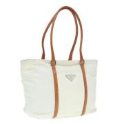 Pre-owned Nylon handbags Prada Vintage , White , Dames