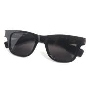 Pre-owned Glass sunglasses Yves Saint Laurent Vintage , Black , Dames