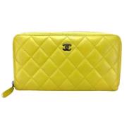 Pre-owned Leather wallets Chanel Vintage , Yellow , Dames