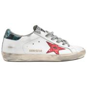 Superstar White Red Star Sneakers Golden Goose , White , Dames