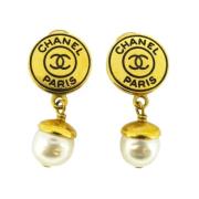 Pre-owned Fabric earrings Chanel Vintage , Yellow , Dames