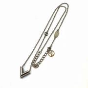 Pre-owned Metal necklaces Louis Vuitton Vintage , Gray , Dames