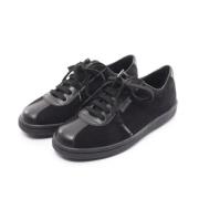 Pre-owned Leather sneakers Chanel Vintage , Black , Dames