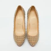 Pre-owned Leather heels Christian Louboutin Pre-owned , Beige , Dames